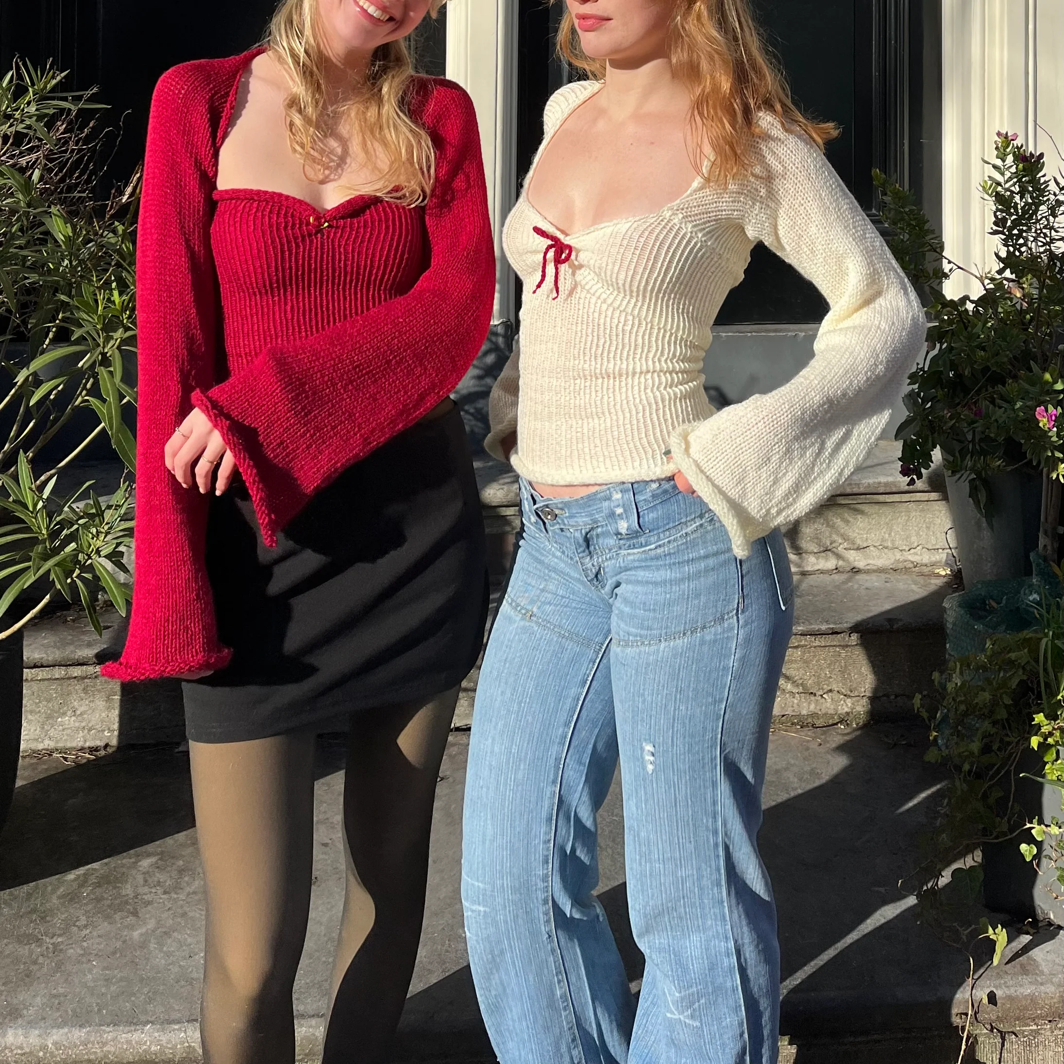 Pop of red open back top - Image 8