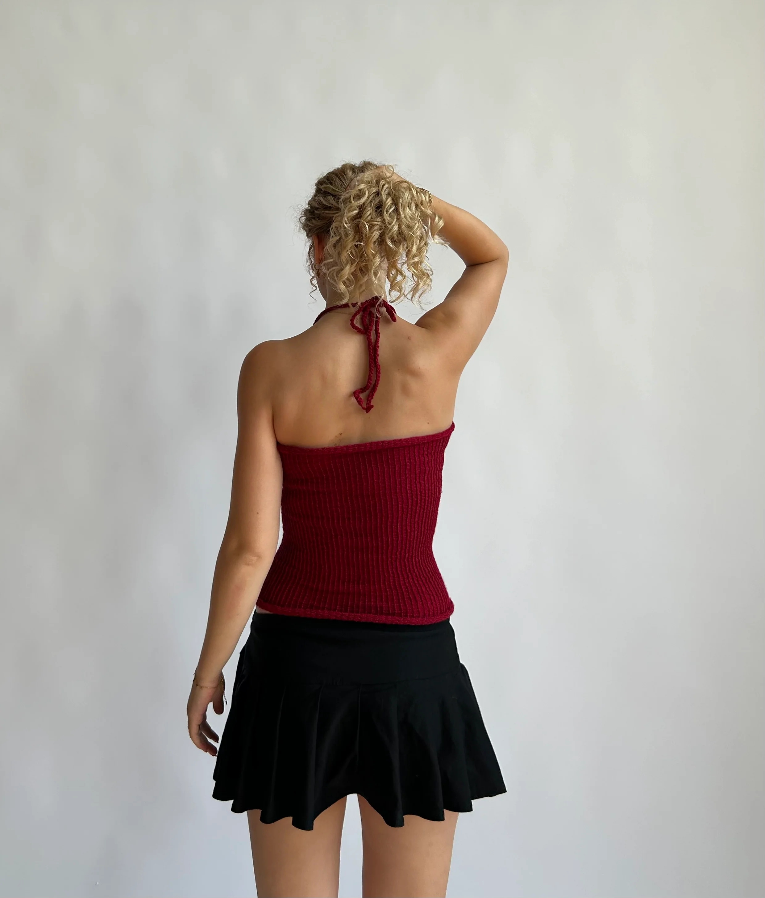 The scarlet top - Image 3