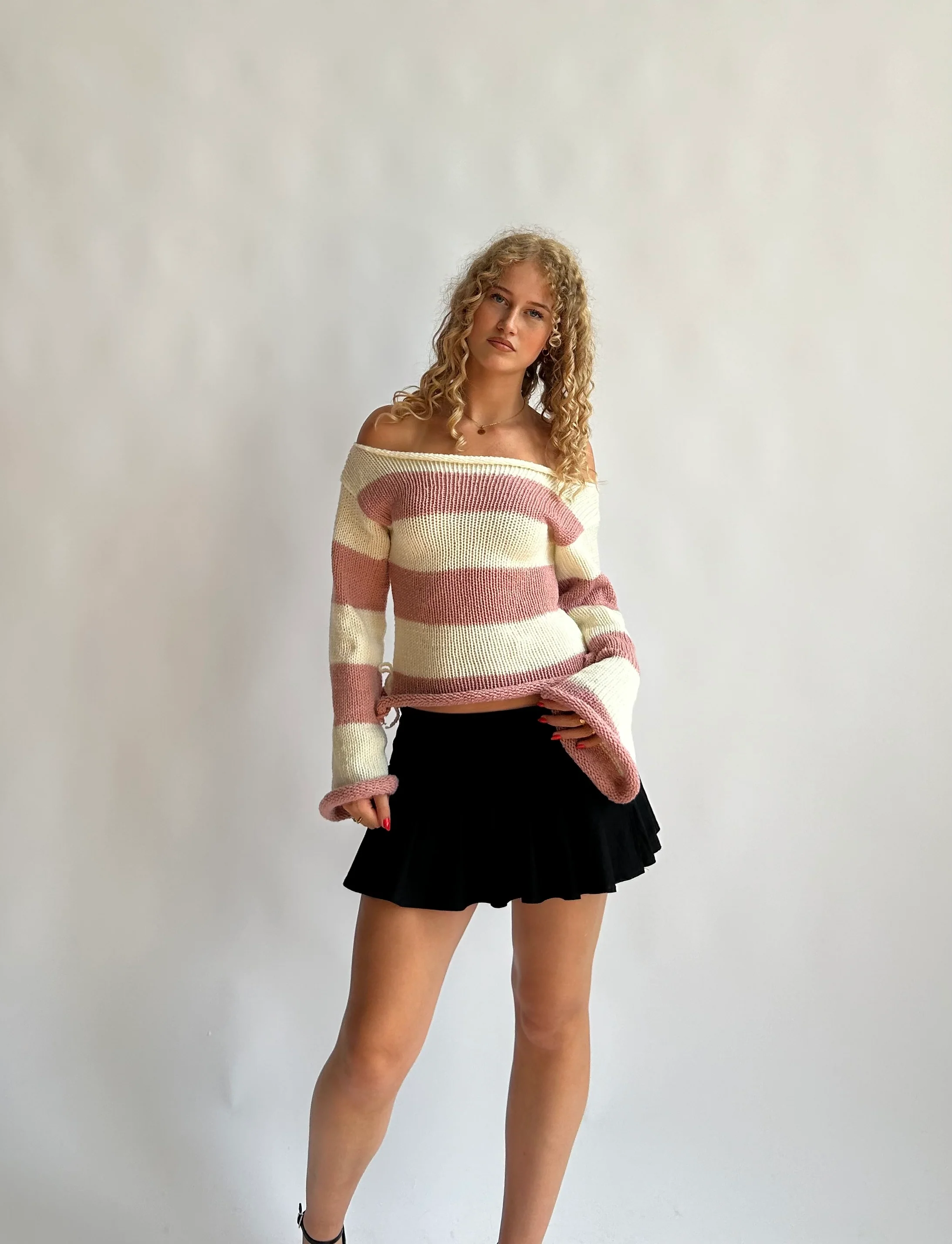 Pink striped sweater - Image 5