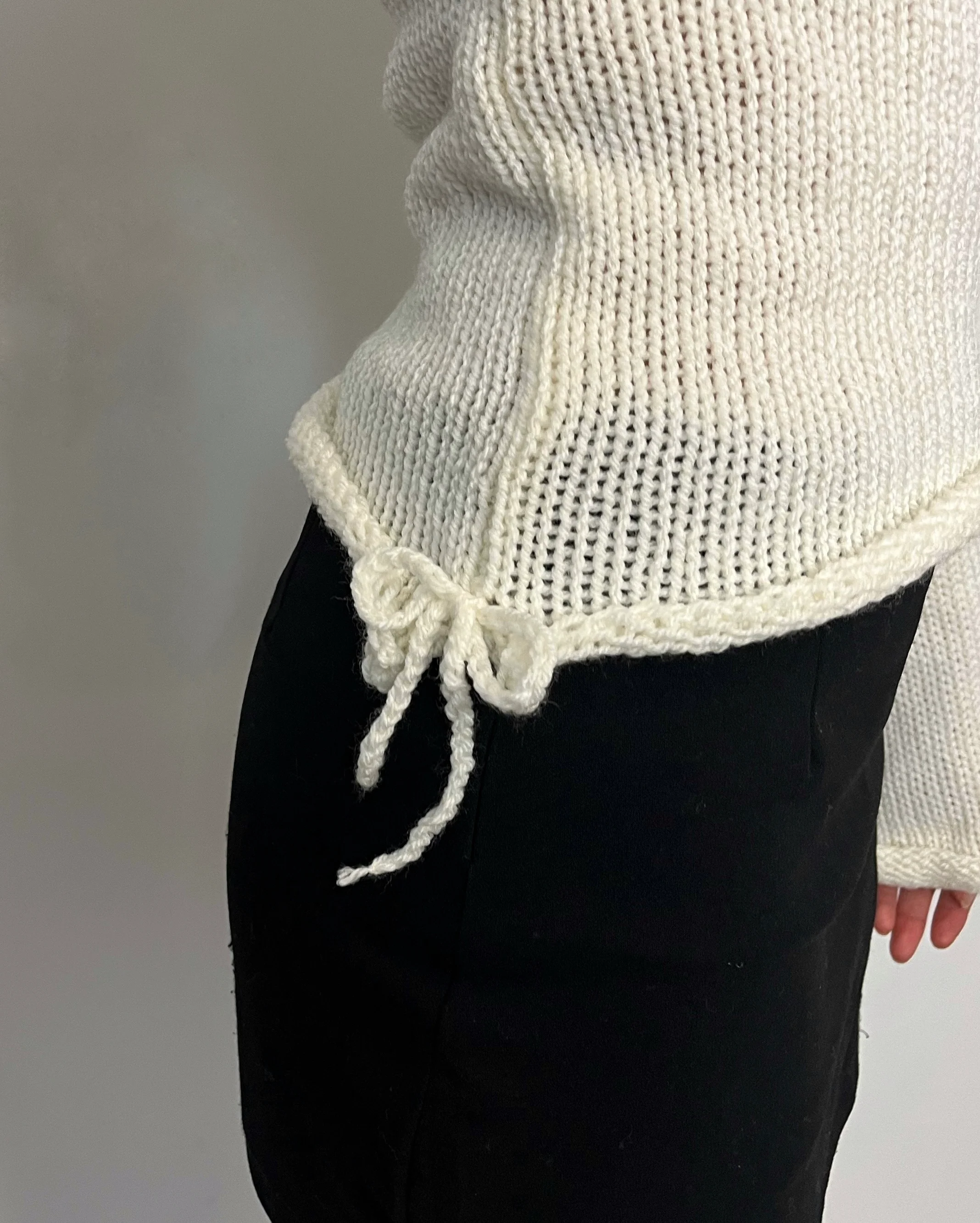 White sweater - Image 7